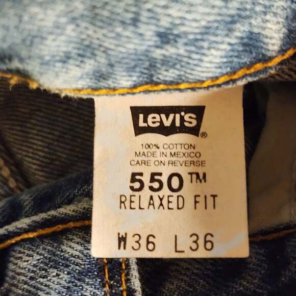 Vintage Levi's 550 Relaxed Fit Jeans Men's Light Wash 36x36 - Picture 6 of 11